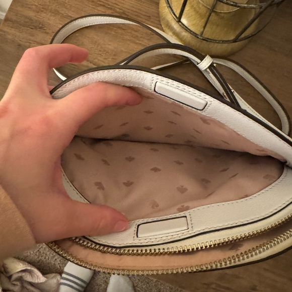 Kate spade crossbody - Picture 3 of 4